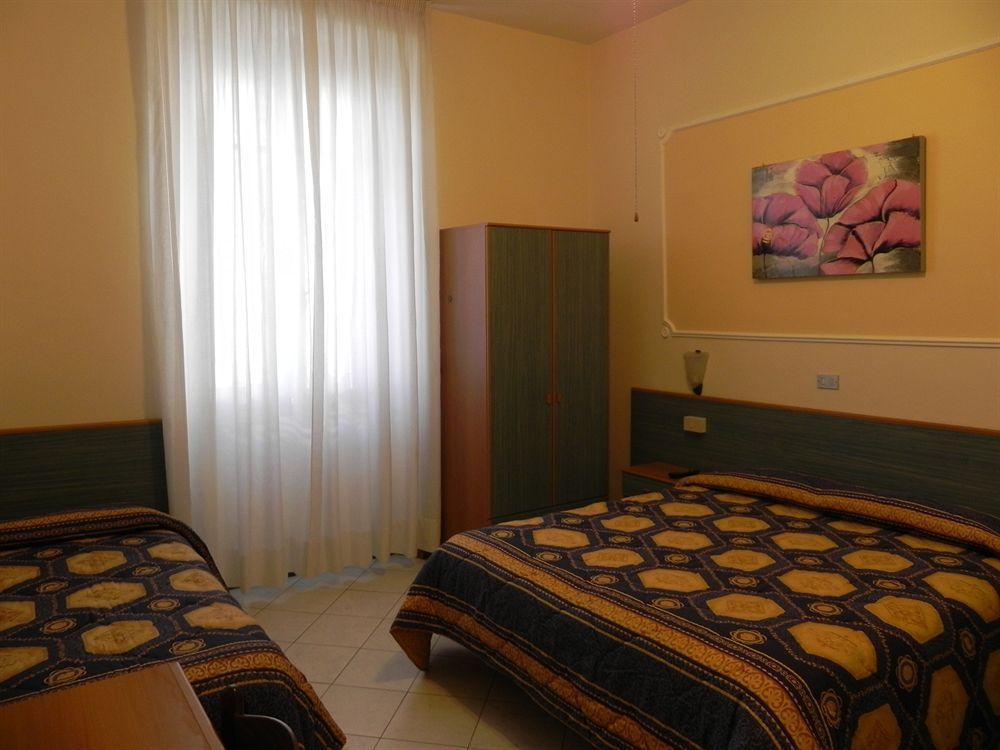 Hotel Ondina Viareggio